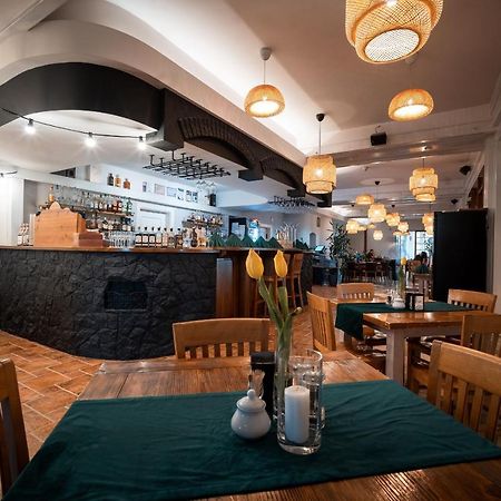 Dwor Świętoszówka Extérieur photo