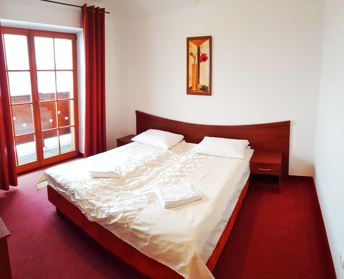 Dwor Świętoszówka Extérieur photo